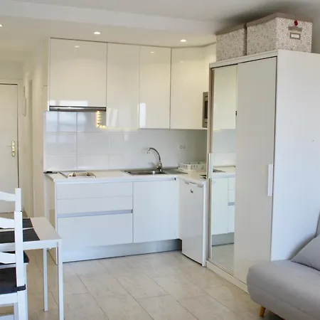 Sun-sea Apartment