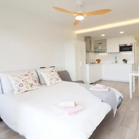 Sun-sea Apartment *