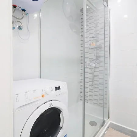 Sun-sea Apartment *