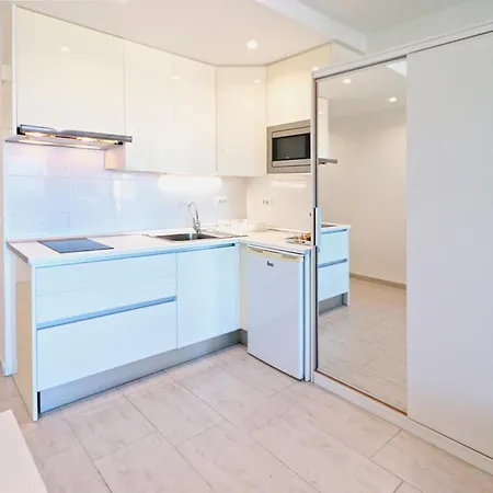 Sun-sea Apartment