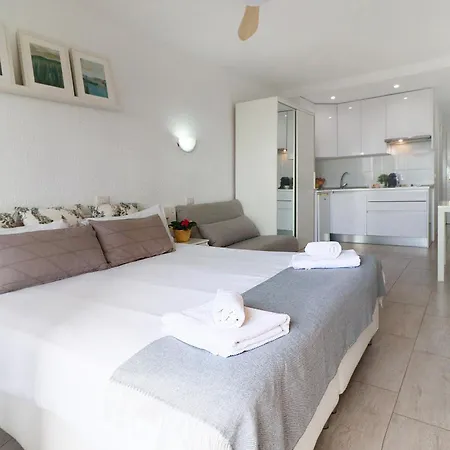 Sun-sea Puerto de la Cruz (Tenerife)